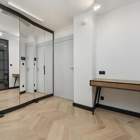 Apartment Nowoczesny Apartament Z Klimatyzacja I Parkingiem By Renters Prestige